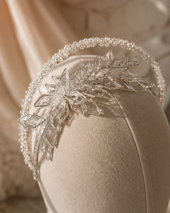 Kristal Kar Tanesi Gelin Tacı | El Yapımı Lüks Bridal Headpiece