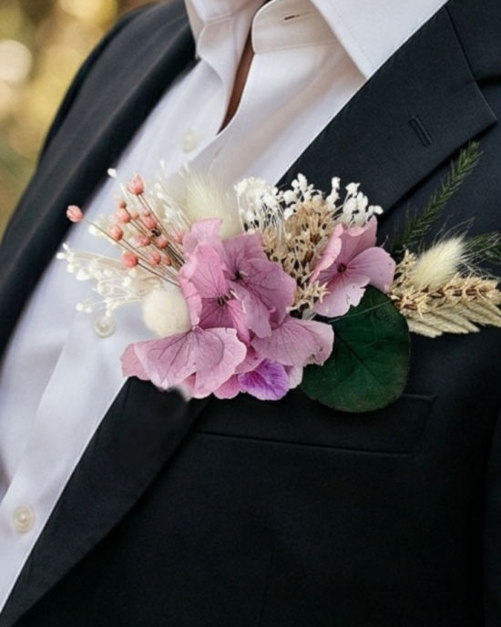 Mor Ortancalı Damat Cep Çiçeği